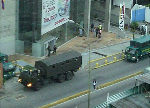 Siguen llegando militares a Los Ruices #2Jun