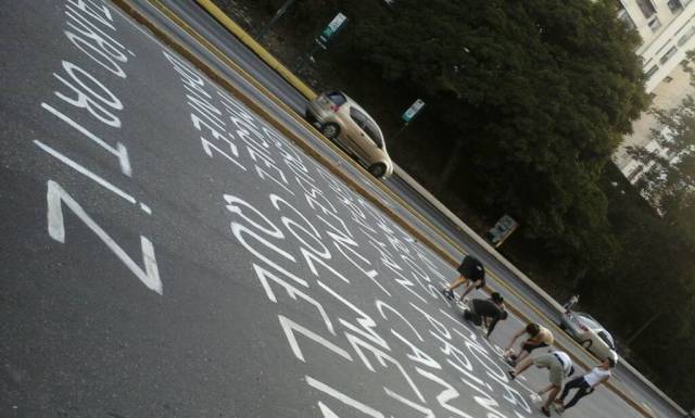 Manisfestación en la Avenida principal de El Cafetal. Foto: Lapatilla.com