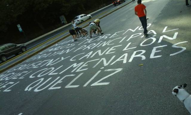 Manisfestación en la Avenida principal de El Cafetal. Foto: Lapatilla.com