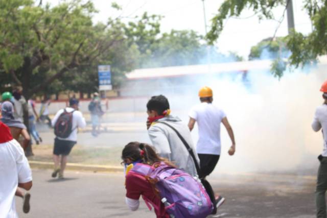 La marcha de zulianos que se trasladaba hacia el CNE fue reprimida por los cuerpos de seguridad