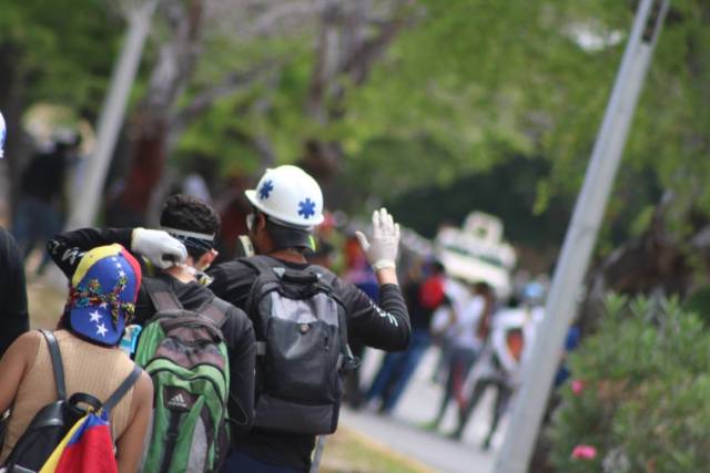 La marcha de zulianos que se trasladaba hacia el CNE fue reprimida por los cuerpos de seguridad