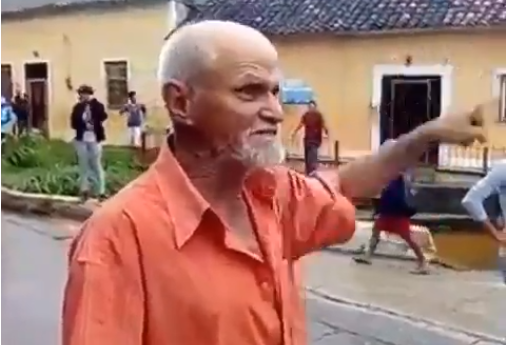 El crudo mensaje de un abuelito al Gobierno: Aquí hay un pueblo pasando hambre (Video)