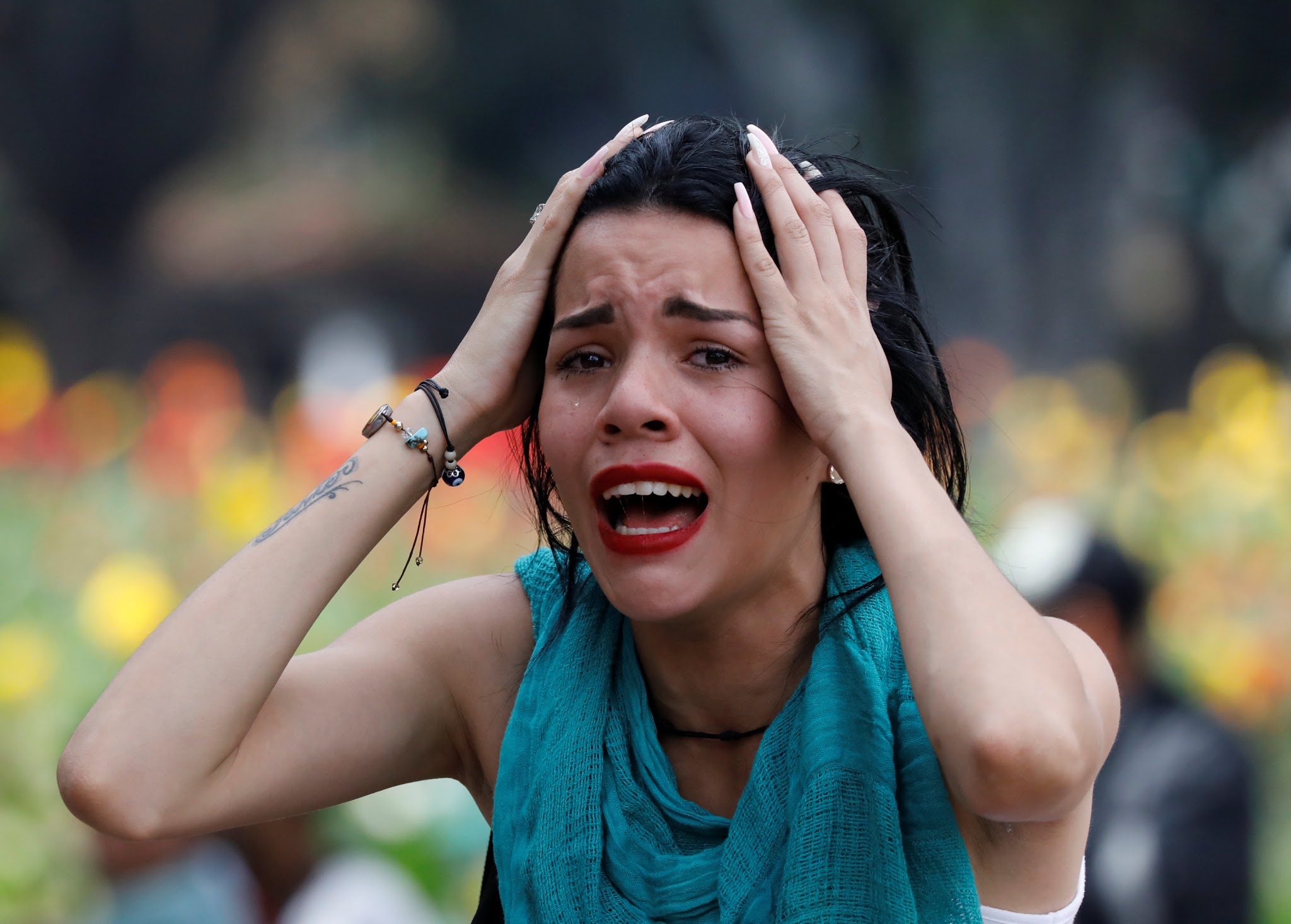 El rostro, el terror y el testimonio: Ella robada y su amiga secuestrada momentáneamente por la GNB (FOTO + VIDEO)