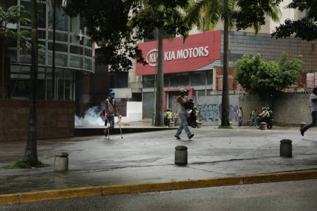 PNB reprimió a manifestantes en Chacaíto (Foto: Will Jiménez)