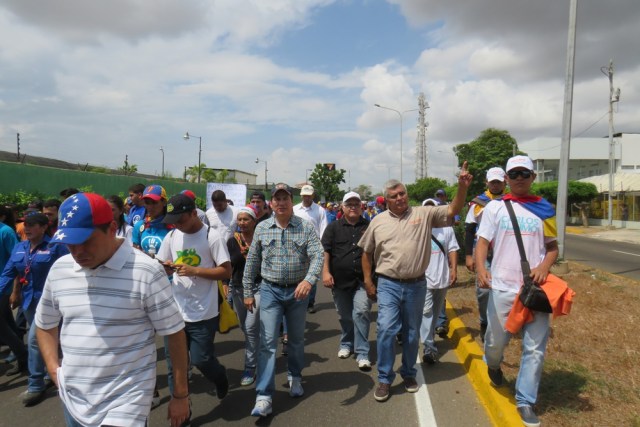 Pasión por Maracaibo marchó con la Unidad hasta la sede del CNE en la ciudad (Foto: Unidad de medios Pasión por Maracaibo)