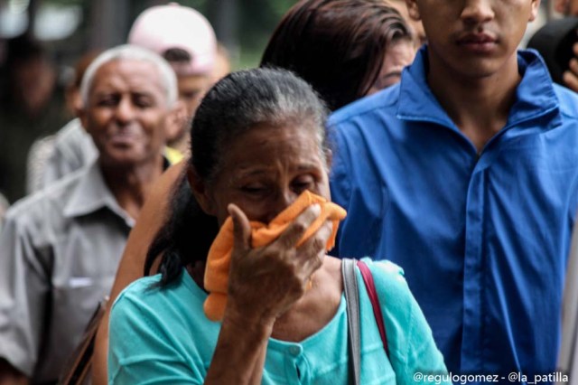 Mientras el régimen reprime, la resistencia se le planta a Maduro en la calle. Foto: Régulo Gómez / LaPatilla.com