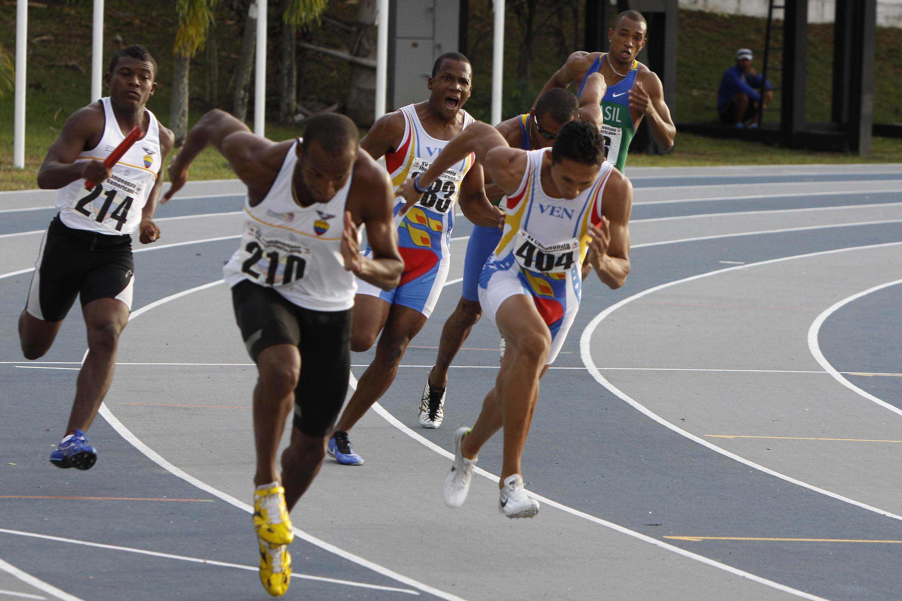 Equipo venezolano de relevo 4×100 ganó bronce en Suramericano de Atletismo