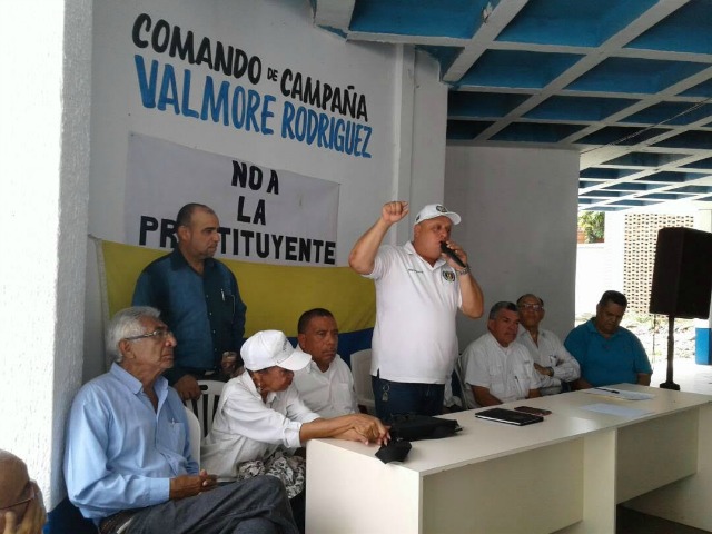 Exigen que Padrino López, Benavides Torres y Reverol pongan sus cargos a la orden