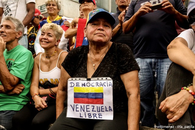 Lo que usted no vio de la concentración por los 100 días de resistencia. Fotos: LaPatilla.com