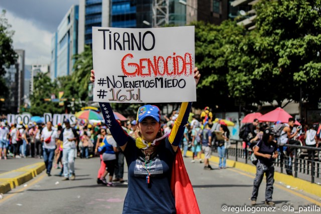 Lo que usted no vio de la concentración por los 100 días de resistencia. Fotos: LaPatilla.com