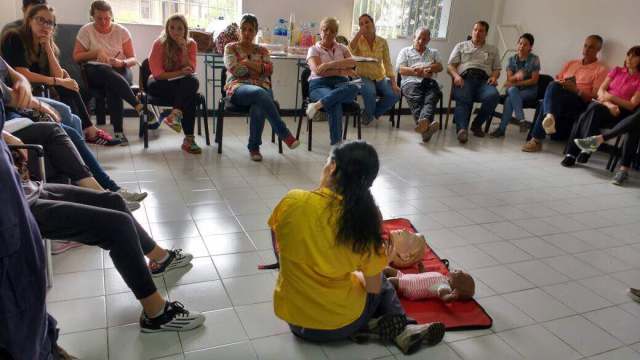 Taller de Primeros Auxilios HatilloSalud (1)