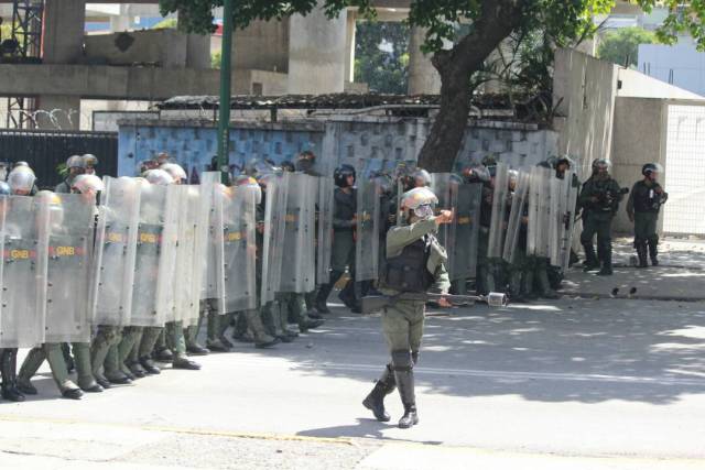 Los esbirros hicieron de Bello Campo un verdadero espacio de represión. Foto: Régulo Gómez / La Patilla.com