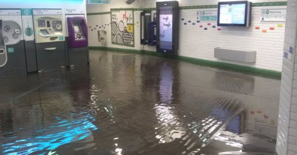 Récord de lluvia en una hora en París