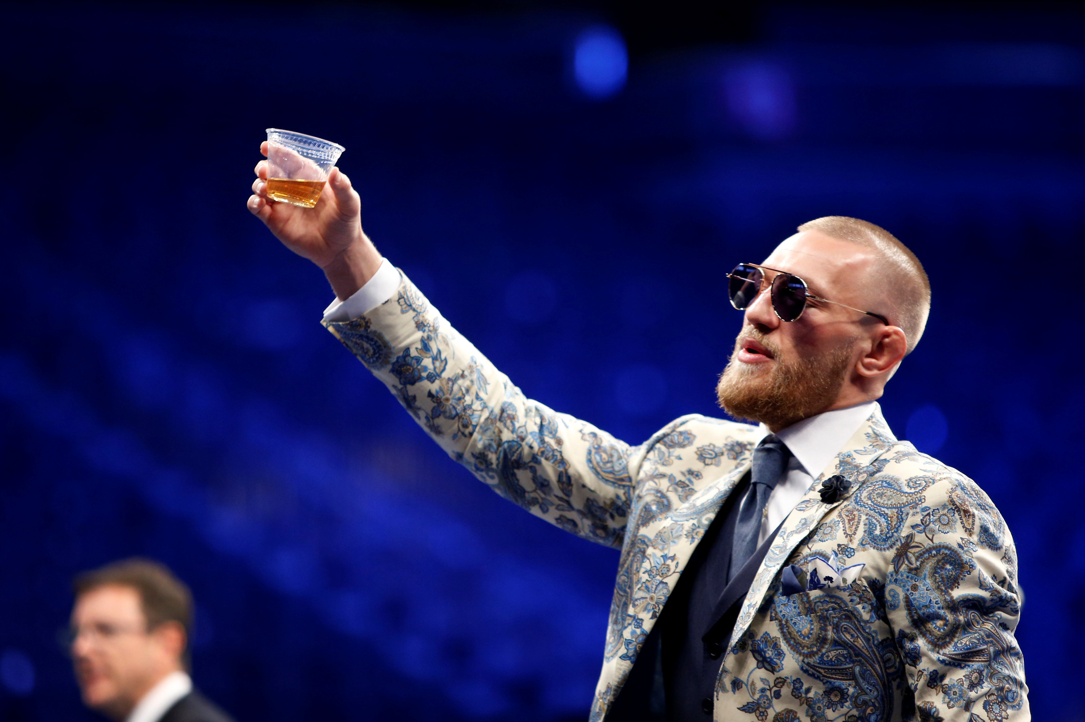 McGregor: Fue una pelea divertida que el árbitro se precipitó en parar