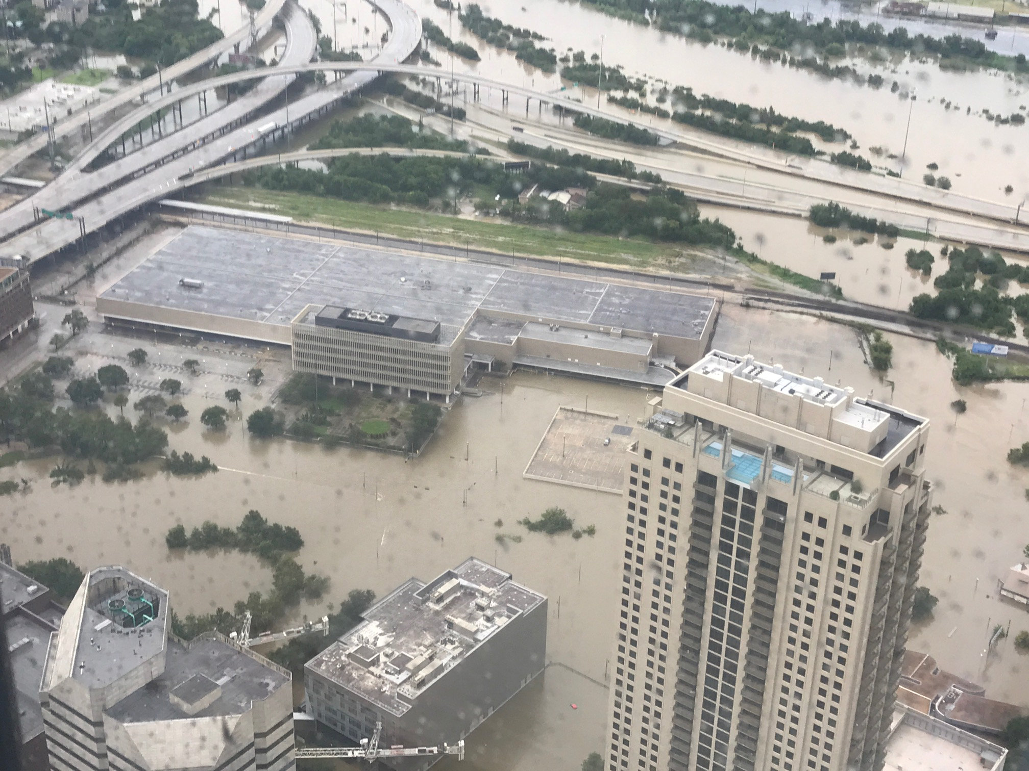 Gobierno bolivariano se solidariza con EEUU tras el paso del huracán Harvey