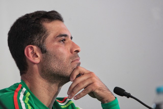 MX01. CIUDAD DE MÉXICO (MÉXICO), 24/05/2016.- El jugador de la selección mexicana de fútbol, Rafael Márquez, participa hoy, martes 24 de mayo de 2016, de una rueda de prensa en el Centro de Alto Rendimiento en Ciudad de México (México). EFE/SÁSHENKA GUTIÉRREZ