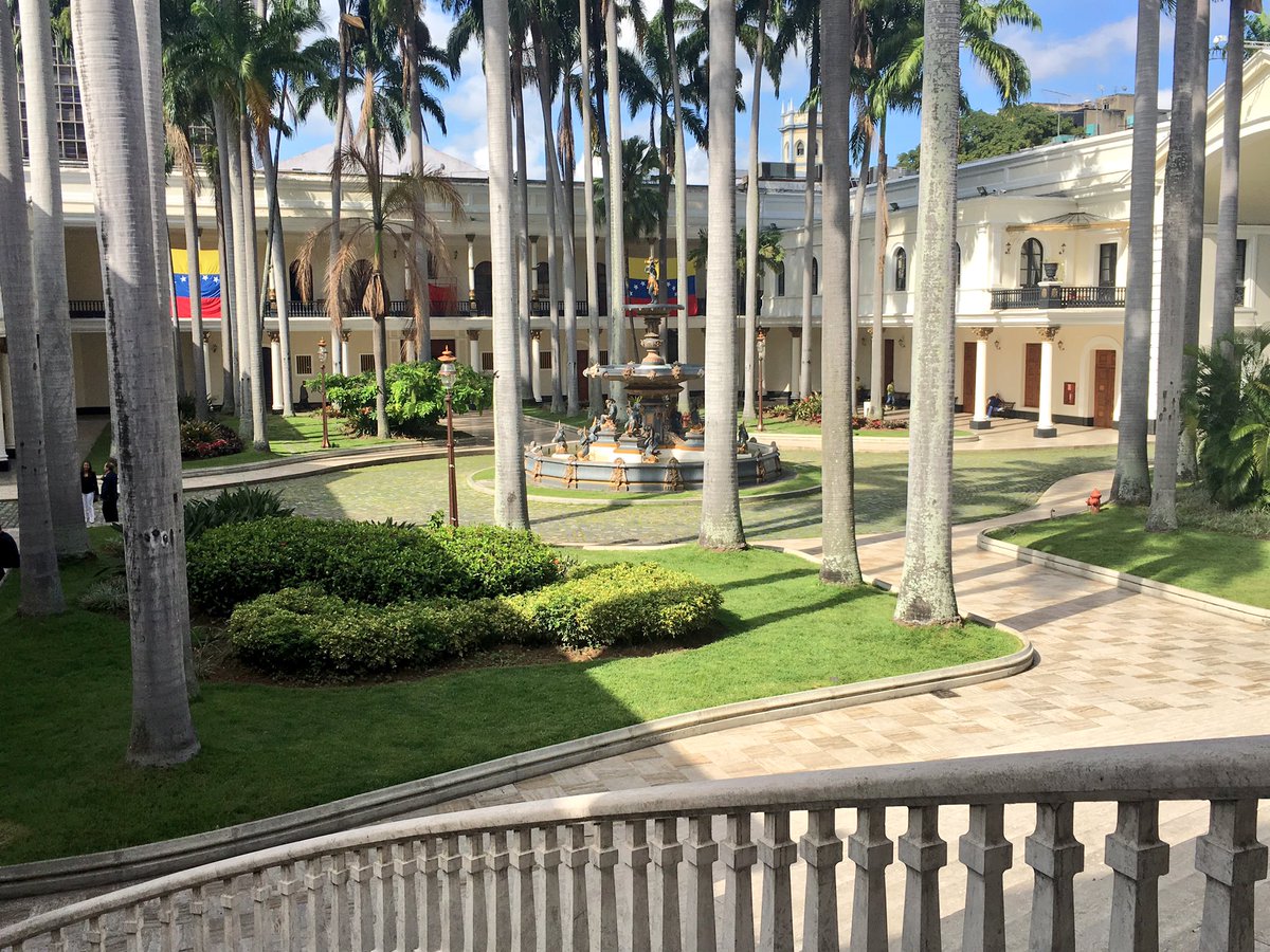 Diputados se encuentran en el Palacio Legislativo para sesión de este #7Ago