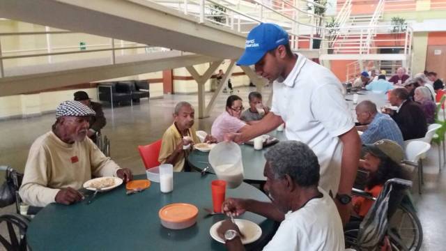 Fundacion Sonrisas de Esperanza Abuelos