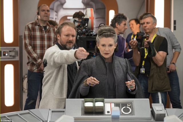 001_Another look_ On Thursday 20 new images from The Last Jedi were released showing several of the cast members on set, including the late Carri_0001