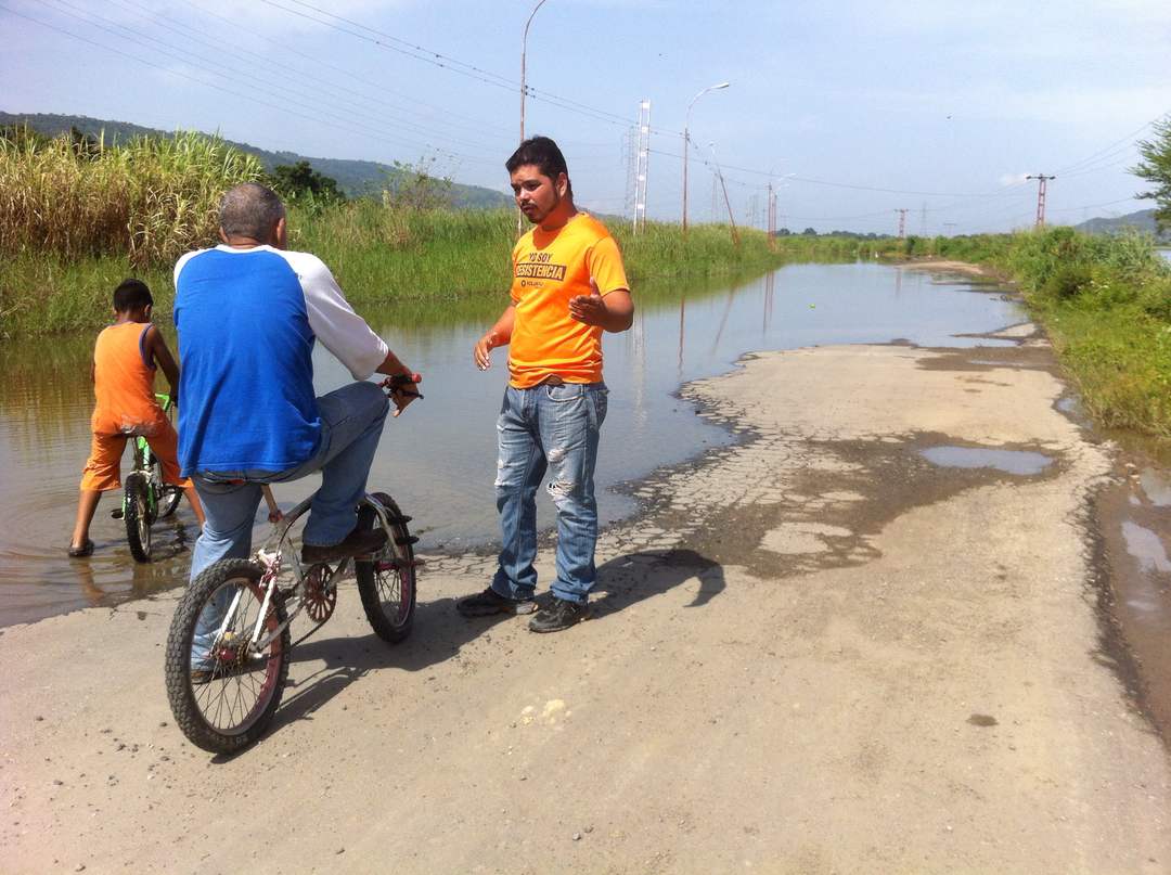 Sector agroproductivo de Carlos Arvelos podría quedar incomunicado por crecida del Lago de Valencia