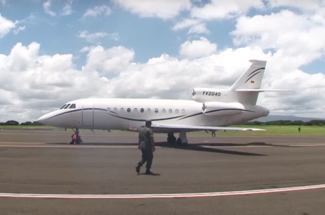 Foto: El avión Falcon 900 YV2040 pertenece a la estatal petrolera venezolana 