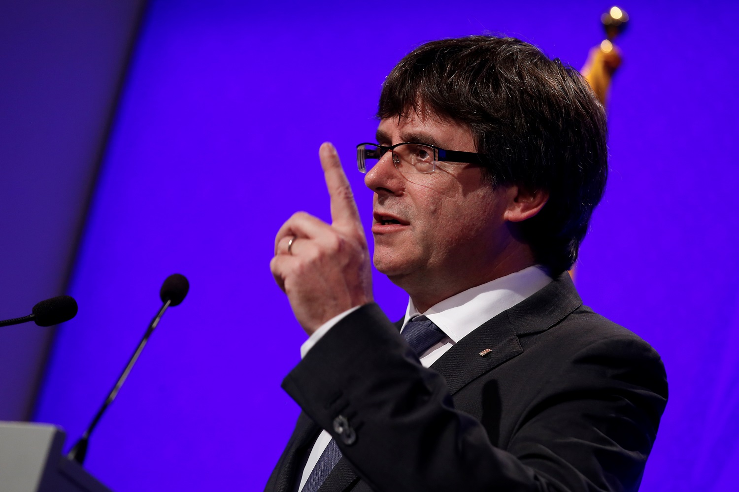 Puigdemont envía mensaje de apoyo a presos políticos catalanes