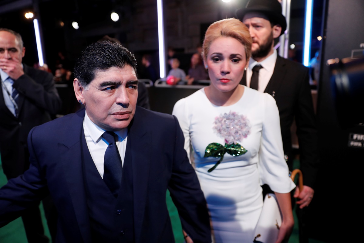 La última exnovia de Maradona se aferra a los recuerdos “lindos”: Me amó mucho