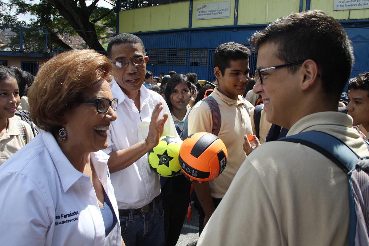 Helen Fernández: Estamos dispuestos a defender la Alcaldía Metropolitana pero con un nuevo CNE