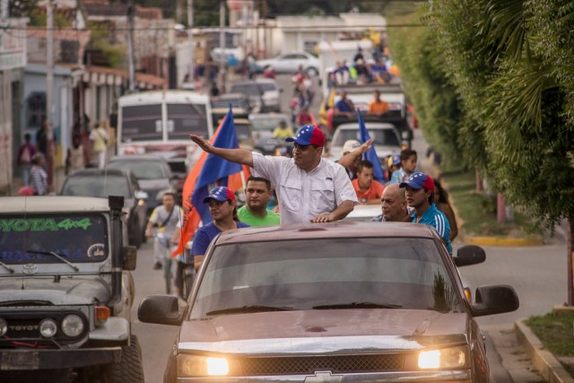 El candidato a la gobernación del estado Yaracuy, Luis Parra