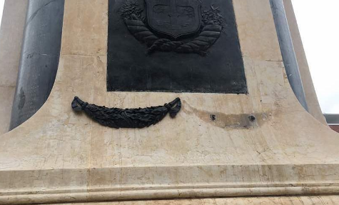 Delincuencia desvalija la Plaza Bolívar de Valencia (foto)