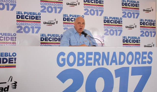 Jesús Chúo Torrealba en entrevista con el periodista Carlos Croes // Foto @ChuoTorrealba 