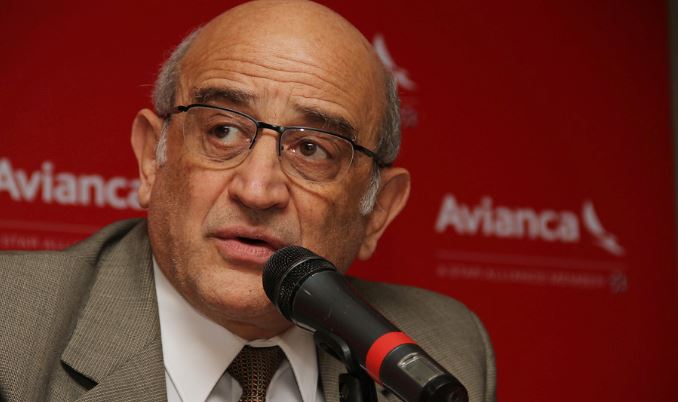 “Si los pilotos retoman labores no habrá despidos”, dice máximo accionista de Avianca