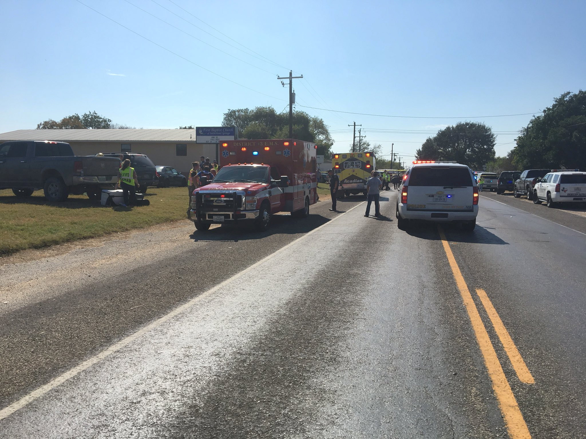 Identifican a primeras víctimas del tiroteo de Texas