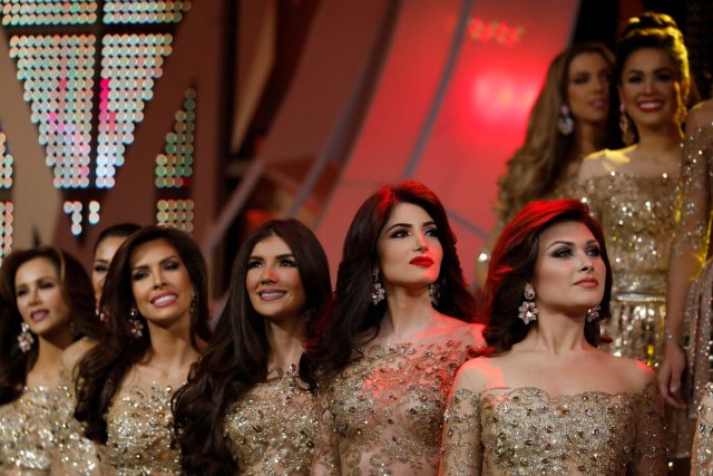 REFILE - CORRECTING GRAMMAR Contestants take part in Miss Venezuela 2017 pageant in Caracas, Venezuela November 9, 2017. REUTERS/Marco Bello