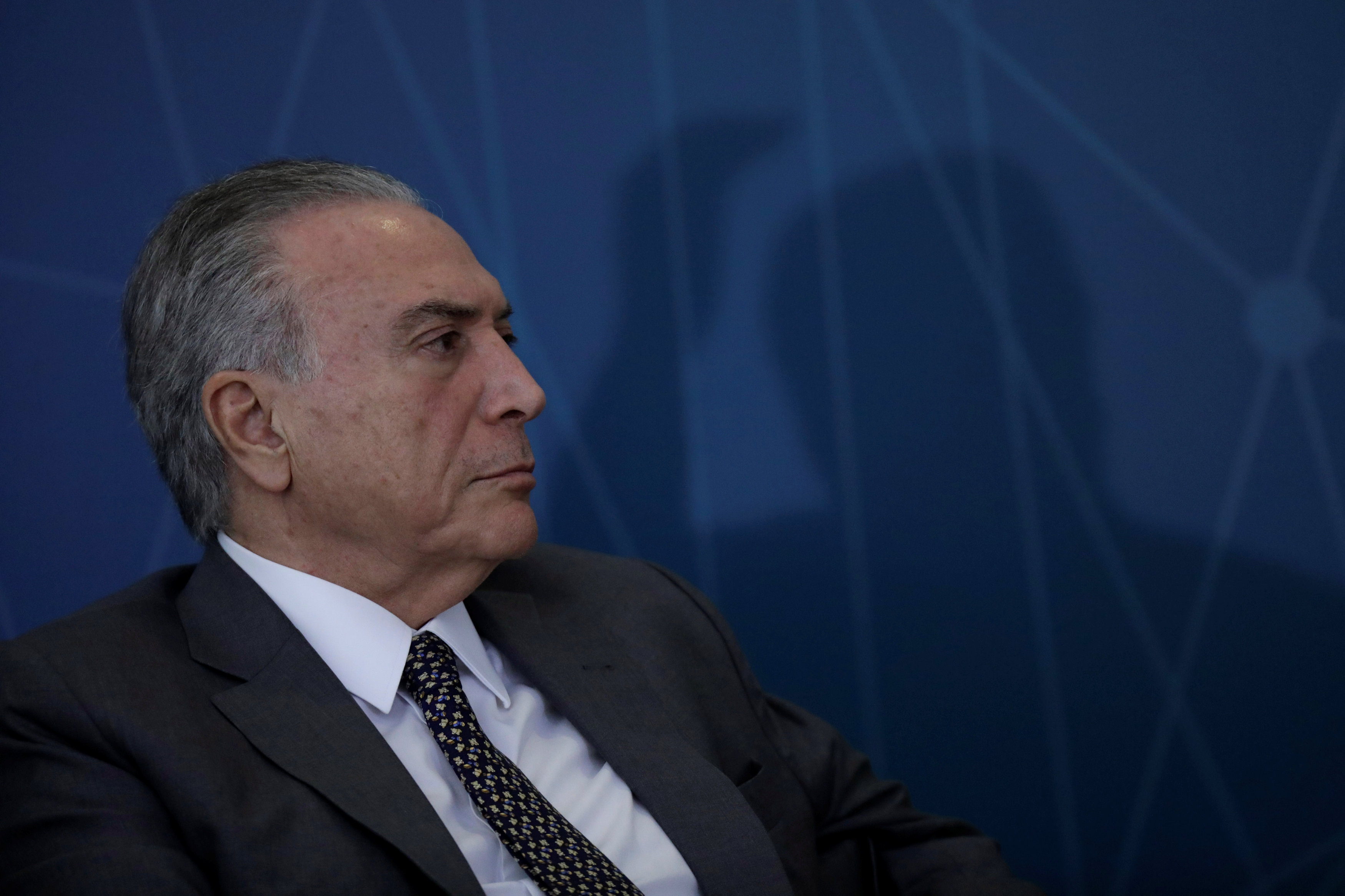 Temer extiende indultos y beneficia a presos por corrupción