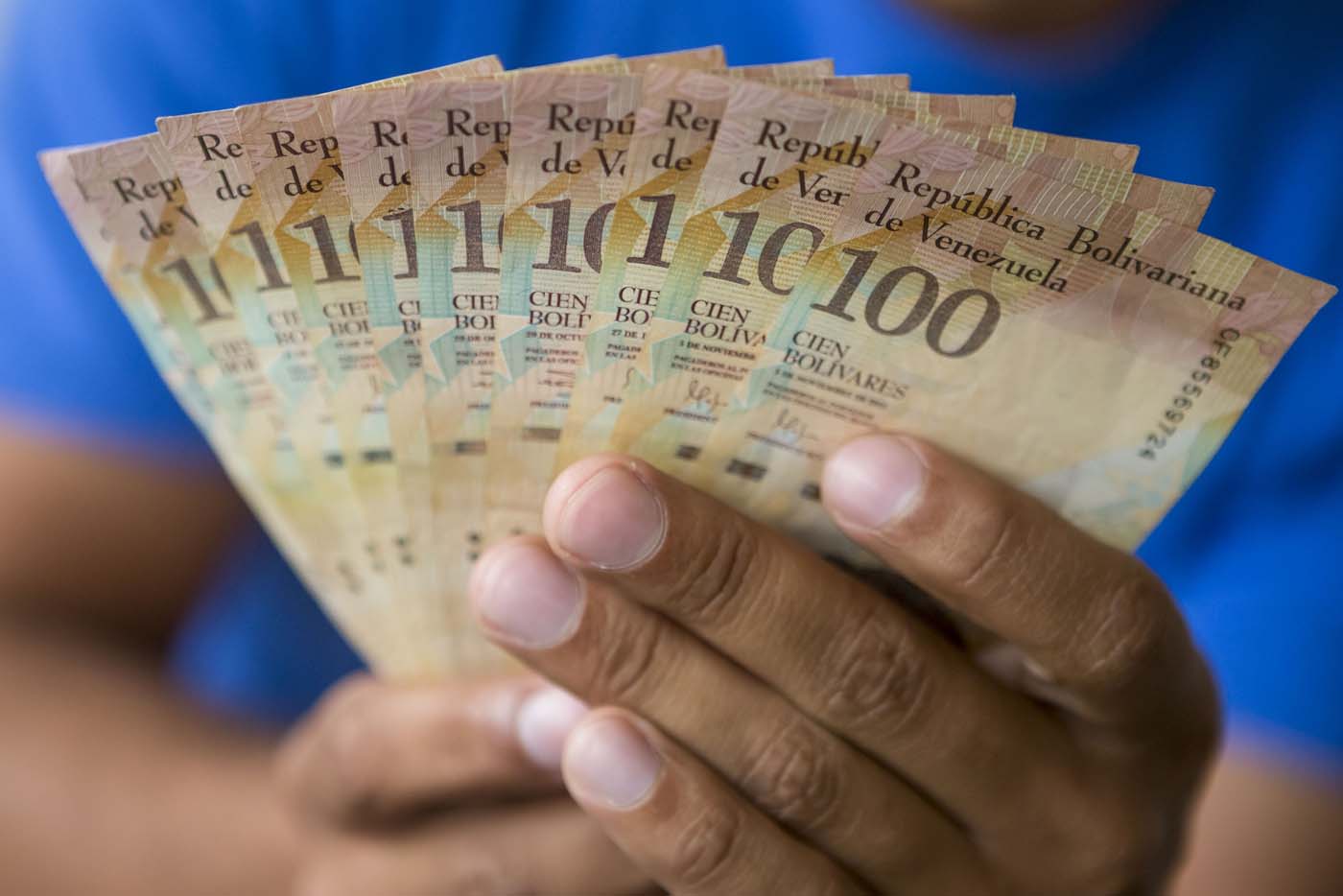 No lo aceptan en ningún lado y prórrogan la vigencia de los billetes de 100 bolívares