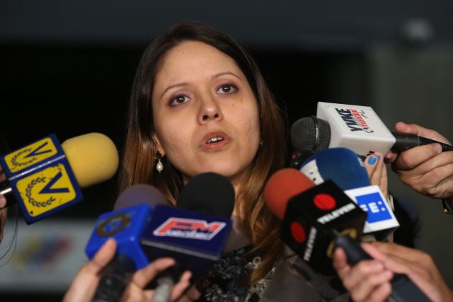 Foto: La directora de la oficina Nacional Electoral, Amelia Álter dio este miércoles unas declaraciones sobre la Auditoria del Registro Electoral ~Sede del Consejo Nacional Electoral. Plaza Venezuela. Caracas / AVN 