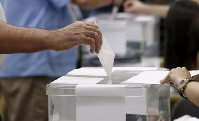 Cataluna-elecciones-regionales-participacion-FotoEFE_MEDIMA20150927_0022_24