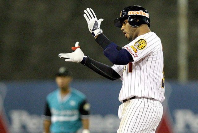 Gregorio Petit, de los Leones del Caracas / Foto LVBP