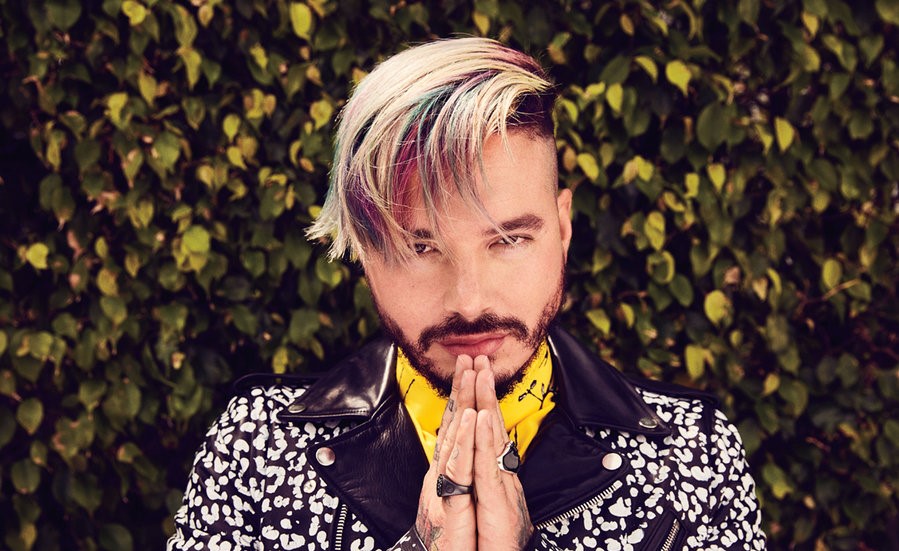 J Balvin y su escandaloso cambio de look (FOTOS)