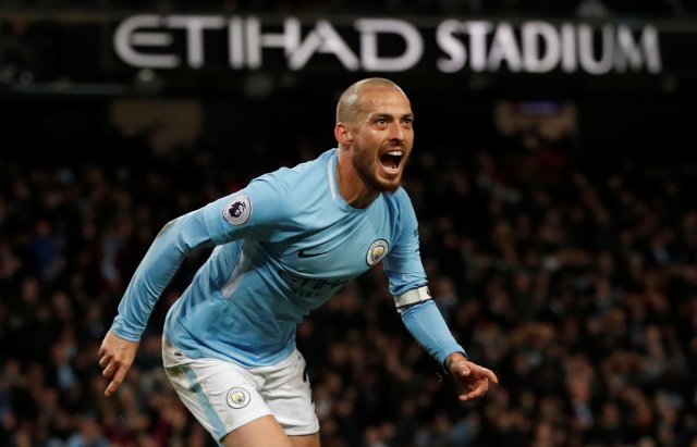 David Silva celebra tras marcar un gol por el Manchester City. REUTERS/Russell Cheyne    EDITORIAL USE ONLY. No use with unauthorized audio, video, data, fixture lists, club/league logos or "live" services. Online in-match use limited to 75 images, no video emulation. No use in betting, games or single club/league/player publications. Please contact your account representative for further details.