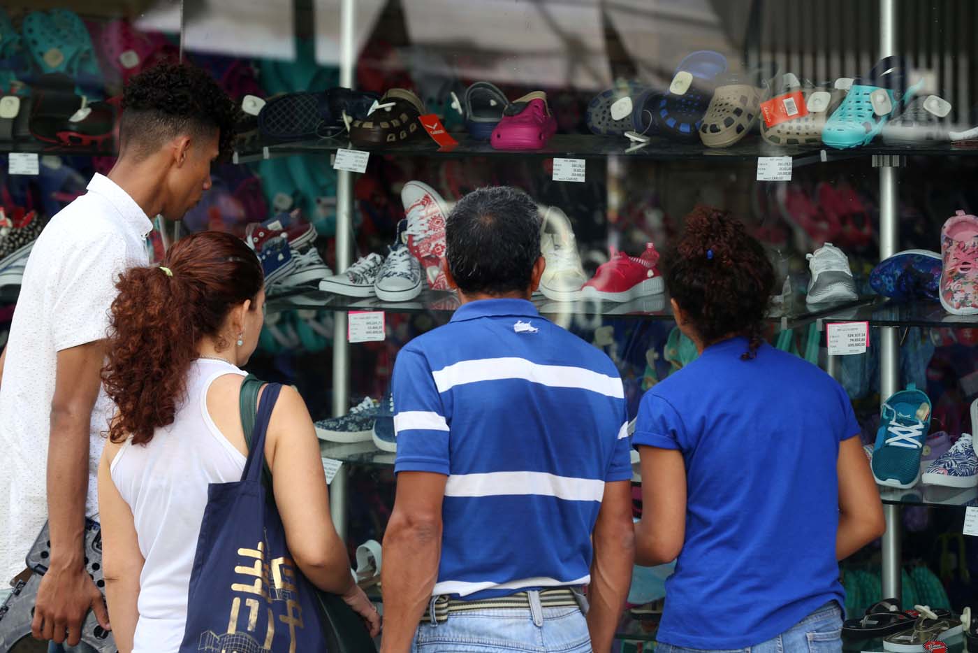 Elecciones en medio de la crisis en Venezuela amenazan bastiones opositores