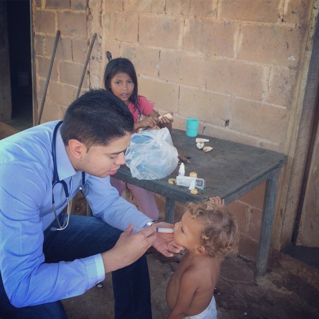 Lima Martínez llevó jornada médica a San Valentín y calle Caroní de Ciudad Bolívar.