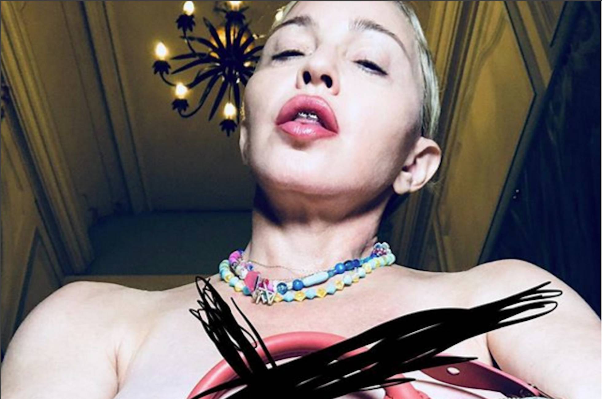 Madonna ironiza sobre su falta de amigos en Lisboa con una foto