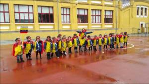 Las fotos más tiernas: Niños en colegio de España se disfrazan de héroes venezolanos