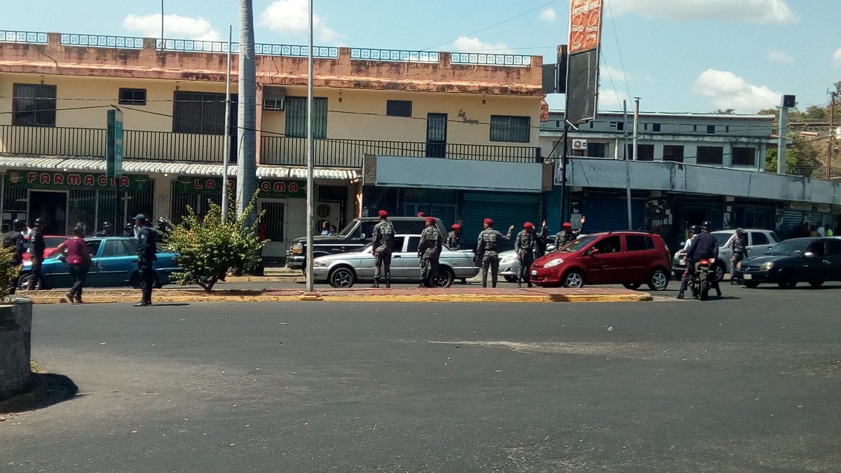 Policía de Cojedes disuelve manifestación pacífica este #12Feb (Fotos)