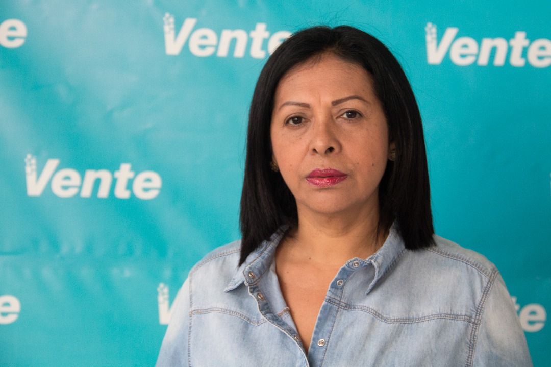 Dignora Hernández: De nada les servirá su carnet trampa cuando tengan que enfrentar a la justicia