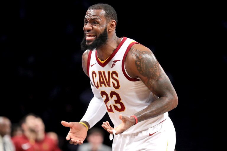 LeBron James llega a los 2.000 puntos en racha triunfal de los Cavaliers