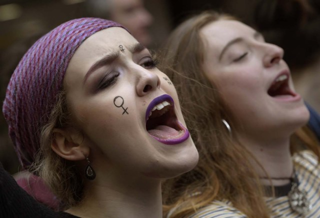 Protesters take part in a demonstration for women's rights on International Women's Day in Oviedo, Spain, March 8, 2018. REUTERS/Eloy Alonso