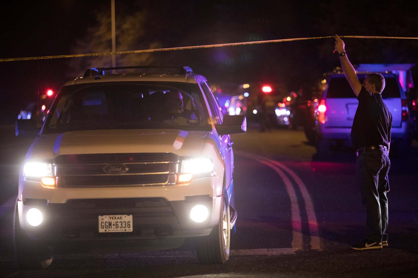 Dos heridos el domingo en Texas por explosión de paquete bomba (fotos)